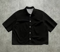 Black cropped tees